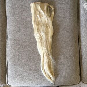 BELLAMI Platinum Blonde Hair Extensions